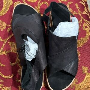 Sesto Meucci Black Leather Sandals